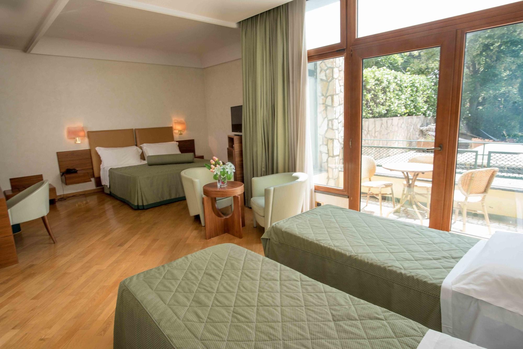 Solofra Palace Hotel & Resort Esterno foto