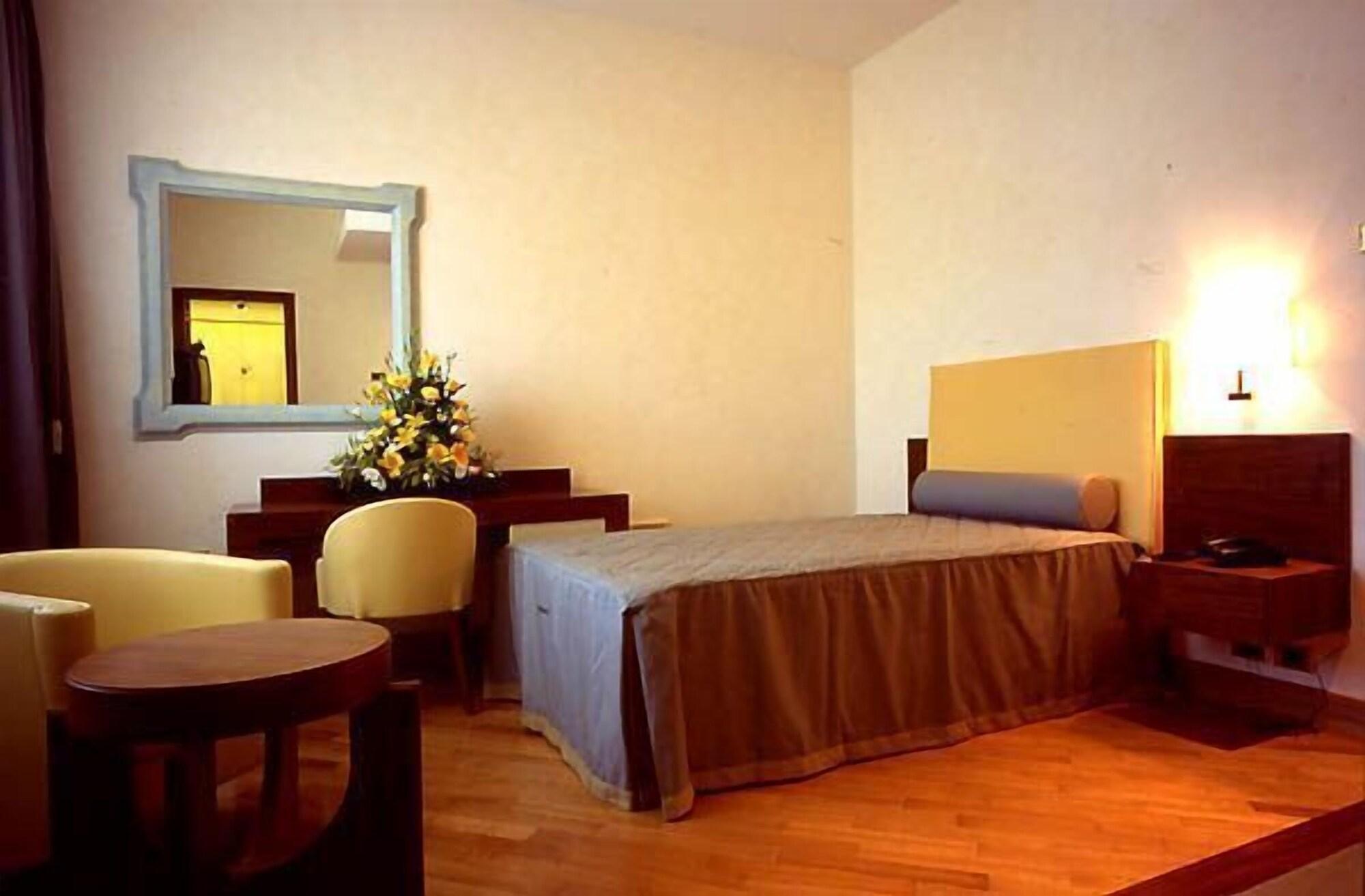 Solofra Palace Hotel & Resort Camera foto