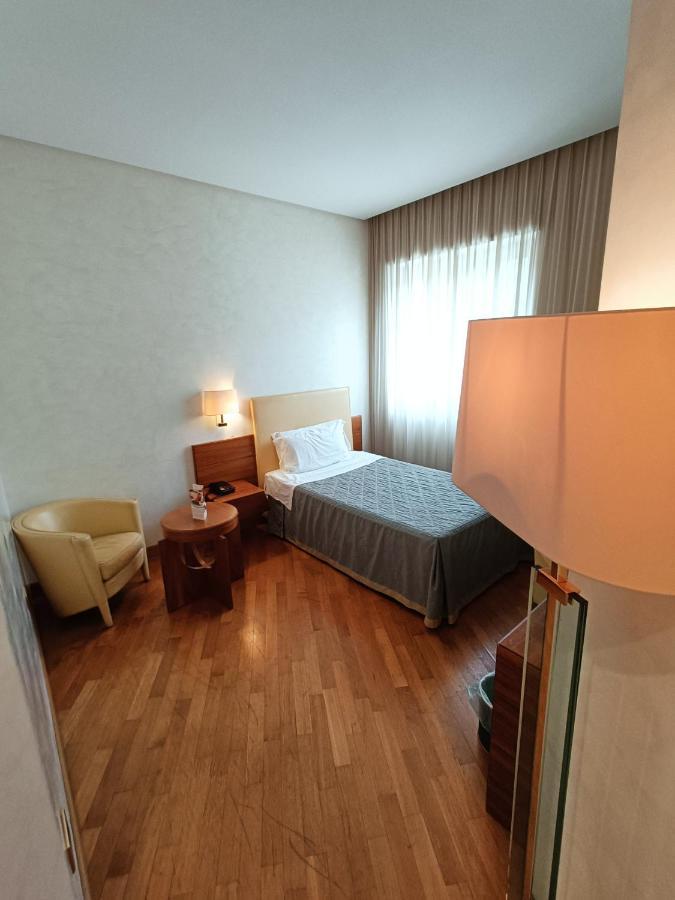 Solofra Palace Hotel & Resort Esterno foto