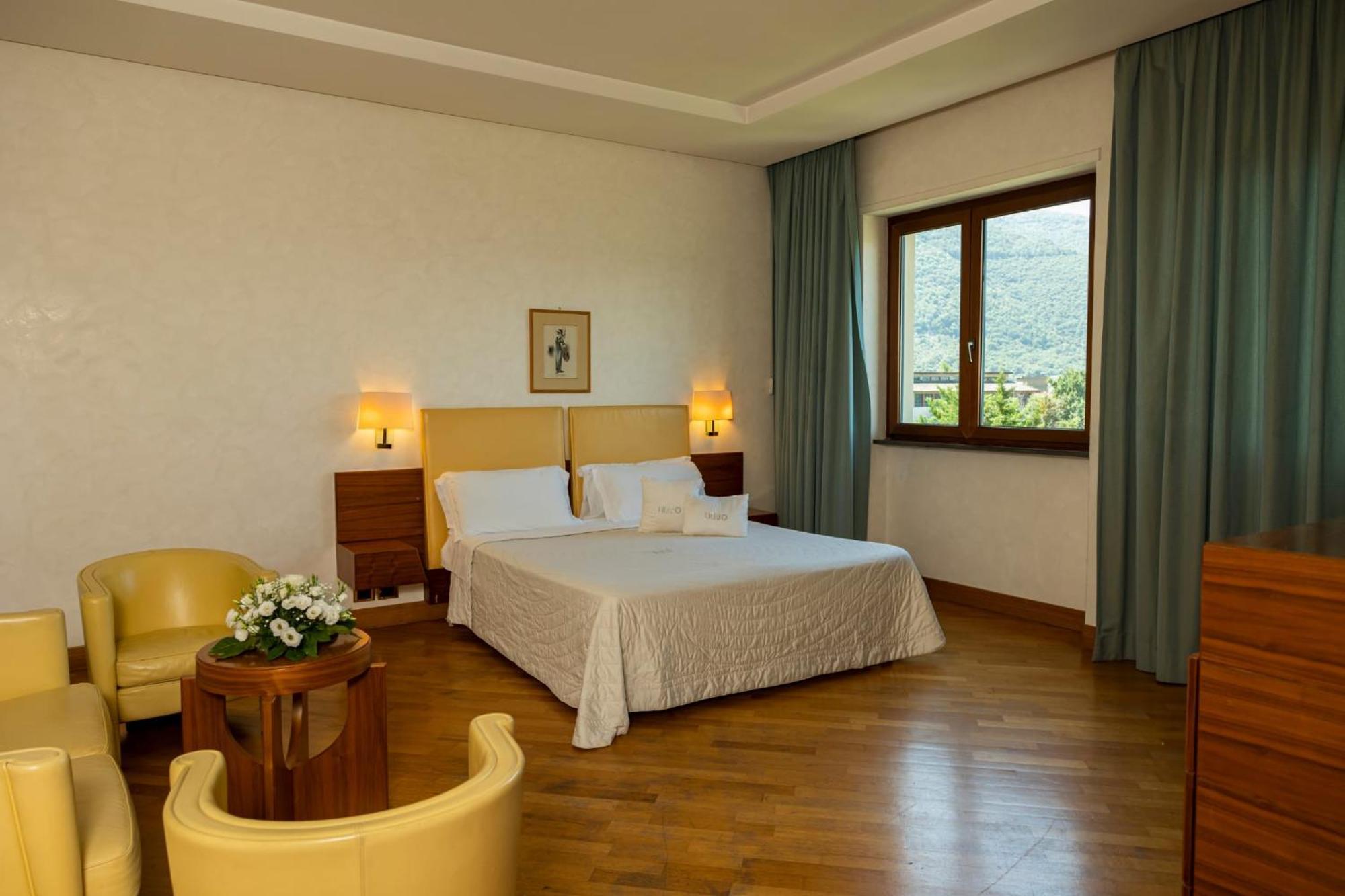 Solofra Palace Hotel & Resort Esterno foto