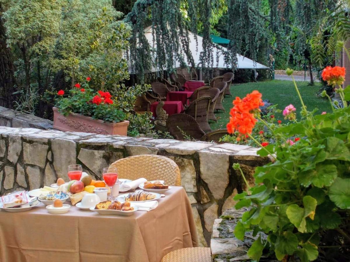 Solofra Palace Hotel & Resort Esterno foto