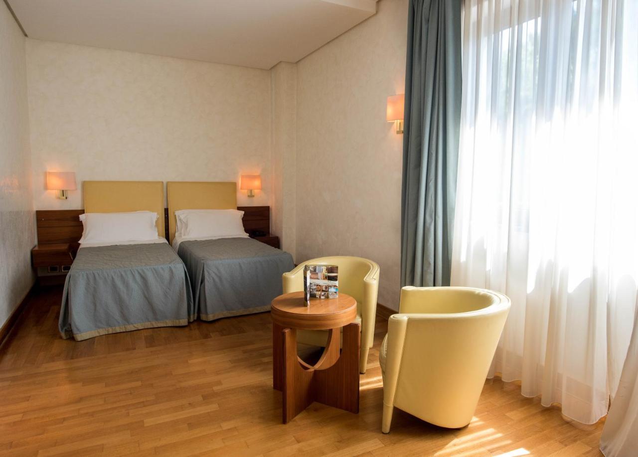 Solofra Palace Hotel & Resort Esterno foto