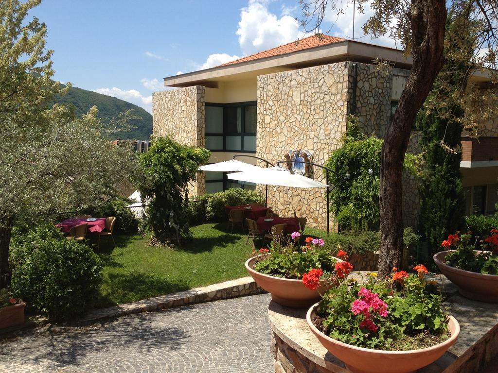 Solofra Palace Hotel & Resort Esterno foto